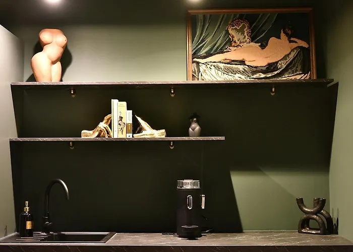 Volupte - L0ve R00m By Prim0 C0nciergerie